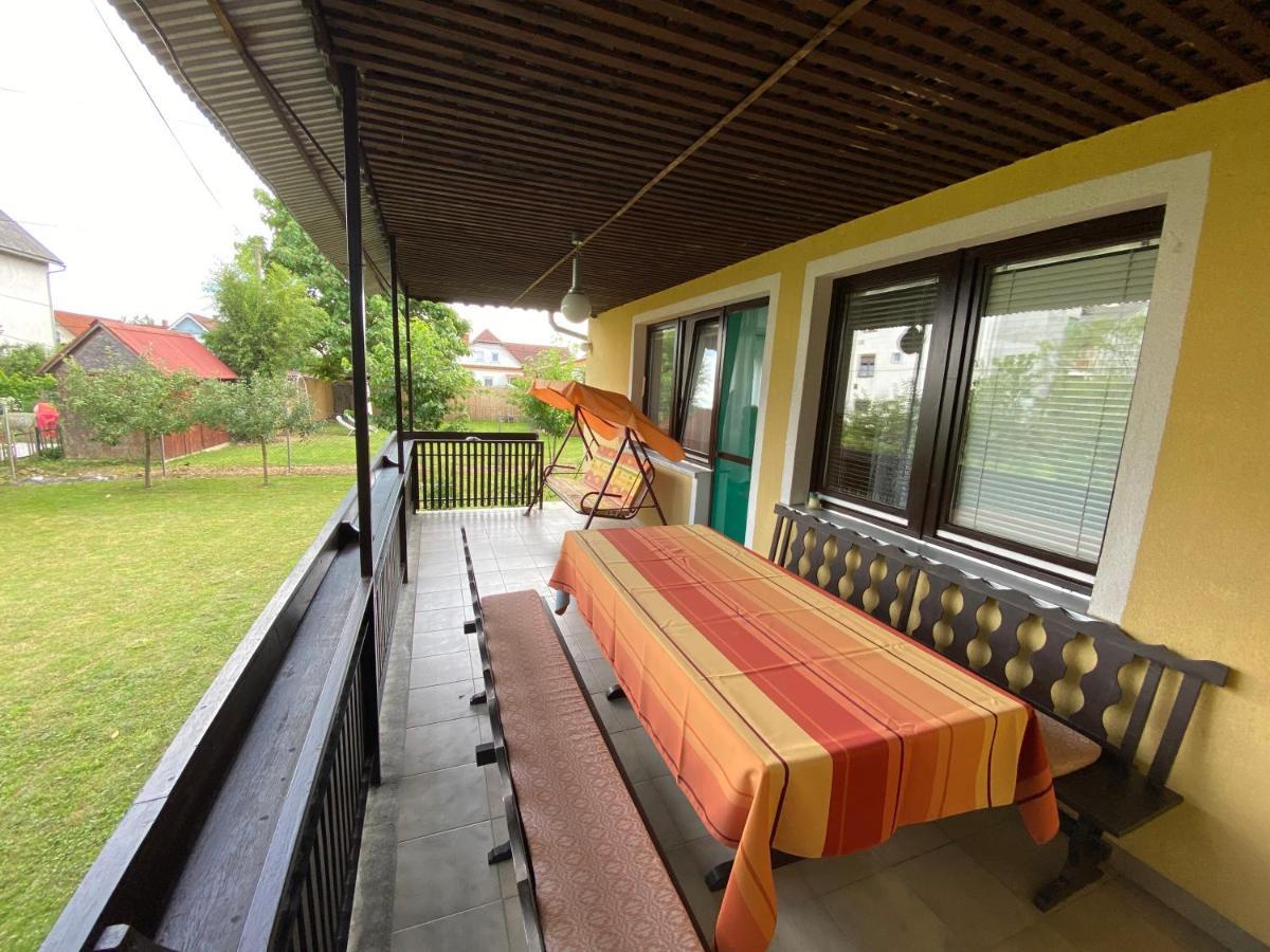 Gyöngyvirág Apartman Lenti Esterno foto