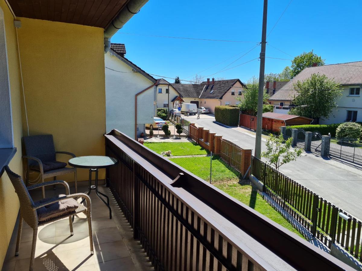 Gyöngyvirág Apartman Lenti Esterno foto
