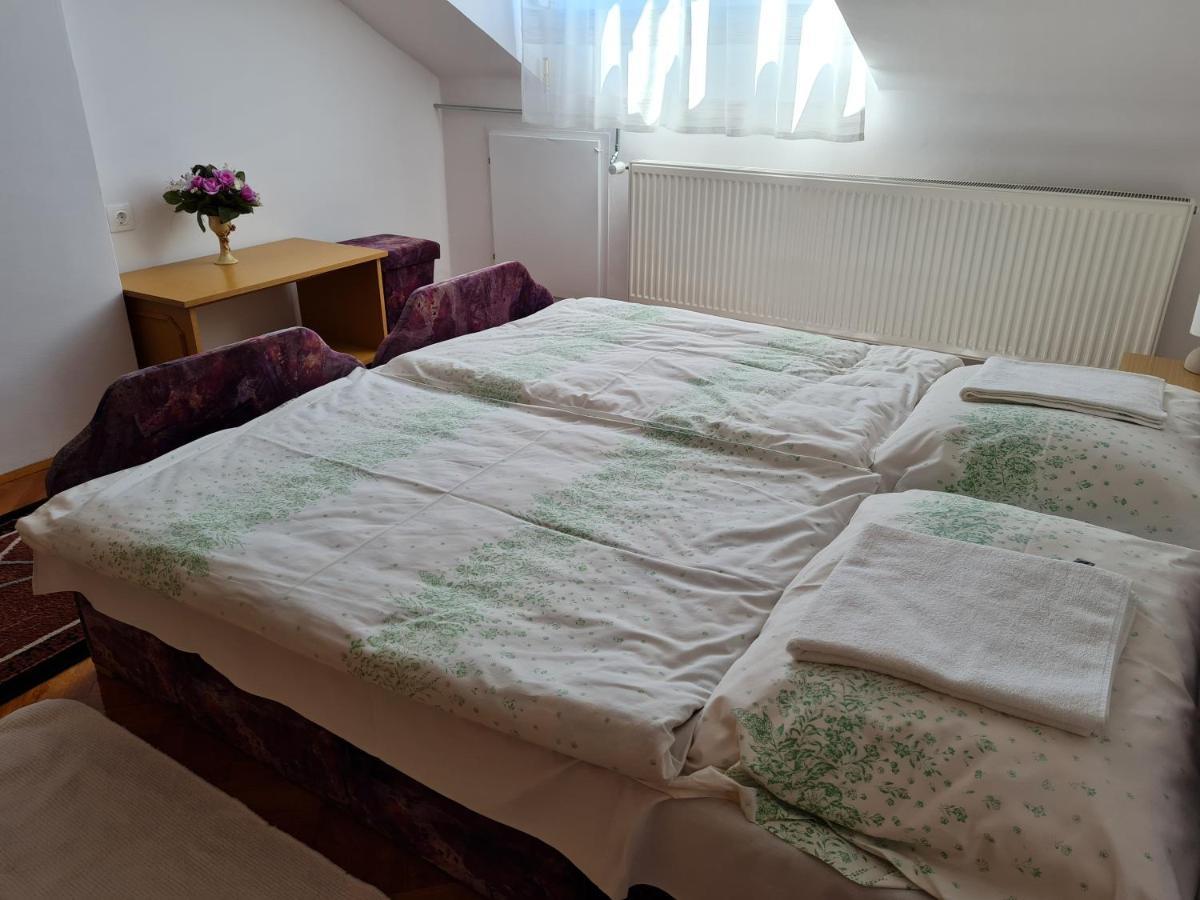 Gyöngyvirág Apartman Lenti Esterno foto