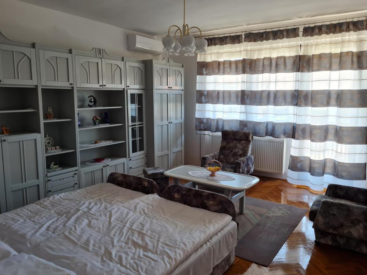 Gyöngyvirág Apartman Lenti Esterno foto