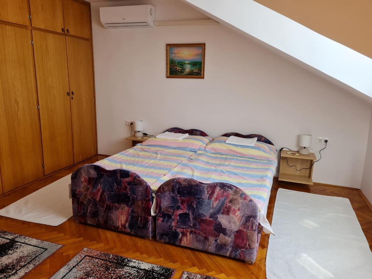 Gyöngyvirág Apartman Lenti Esterno foto