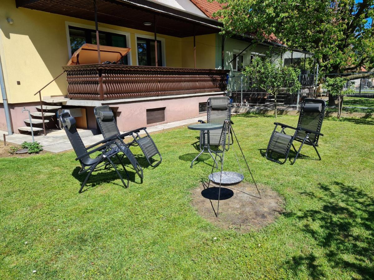 Gyöngyvirág Apartman Lenti Esterno foto