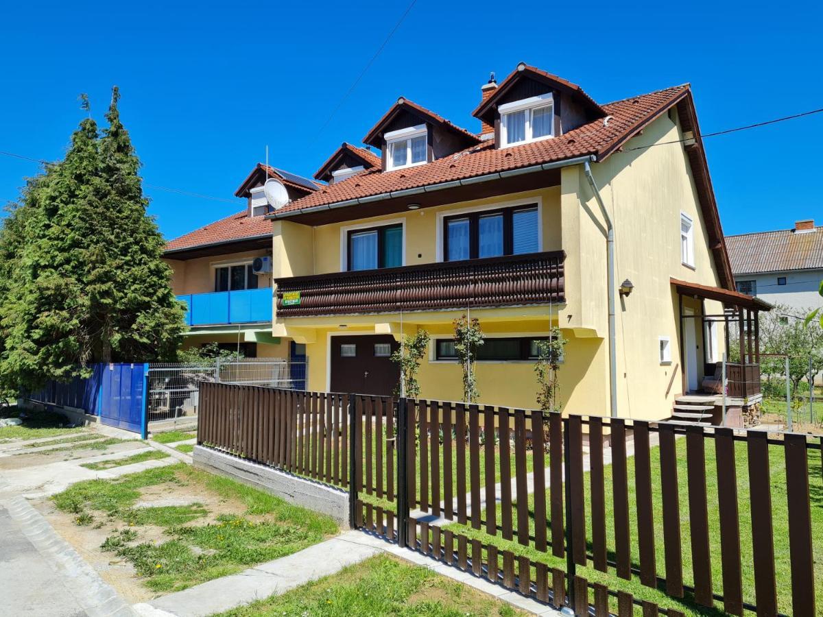 Gyöngyvirág Apartman Lenti Esterno foto