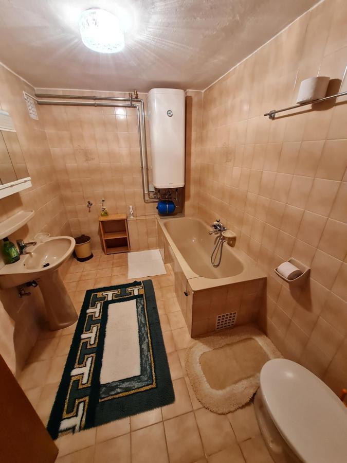 Gyöngyvirág Apartman Lenti Esterno foto